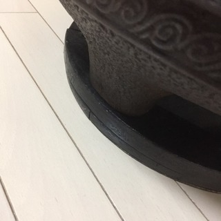 大型火鉢（鉄製）の画像