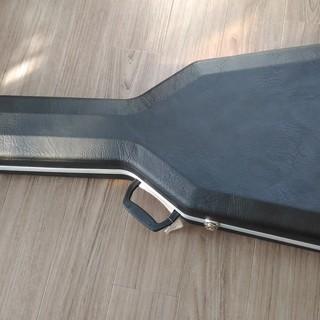 ★美品！ABS製ギターケース★アルミ枠ハードケース　鍵付き　クラ...