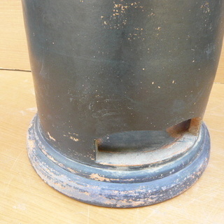 練炭火鉢・スタンド型の画像