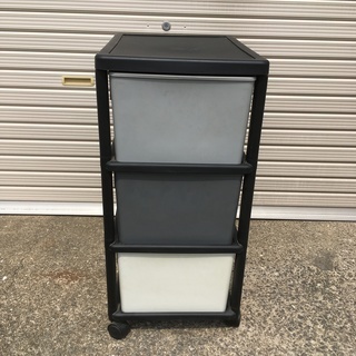 キャスター付き♪　３段収納棚の画像