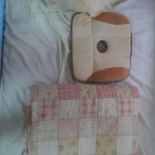 パソコンチェア、スーツケース、コタツ布団、カーペット他（取引完了）の画像