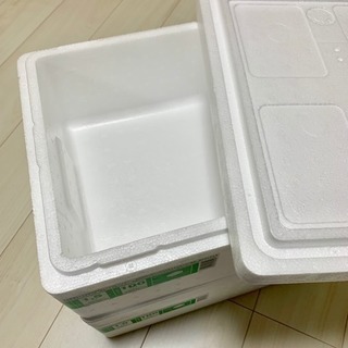 美品！発泡スチロール ２箱セット！引越しにおすすめ！の画像