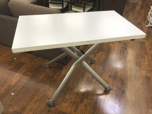 伸長式リフティングテーブル