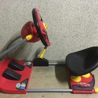 カーズ レーシングドライバー 乗用玩具