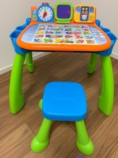 Vtech Learning Walker タッチ ＆ ラーニング アクティビティデスク