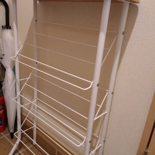 玄関のスペースにコンパクトに靴を置けます。