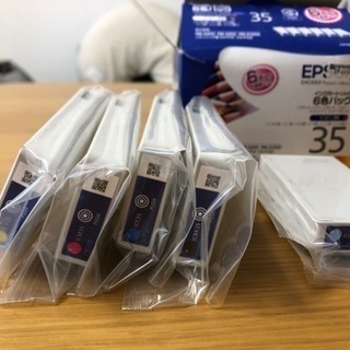 エプロンのインクカートリッジ35の画像