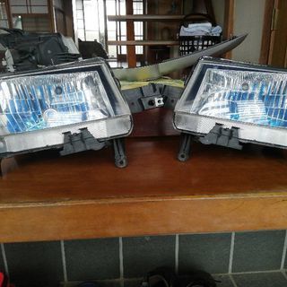 トヨタbb  qbc21 ヘッドライト