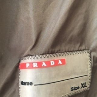 PRADAナイロンジャンパーの画像