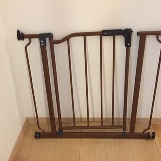 子供用の柵の画像