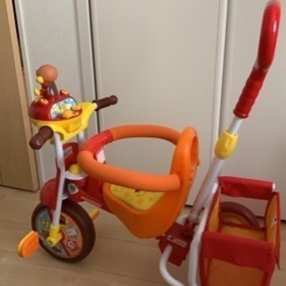 取引中)アンパンマンの三輪車