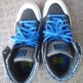 adidasスニーカー(現在お取引中)