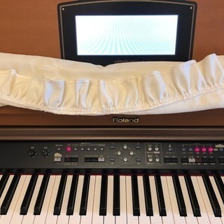 Roland 電子ピアノの画像