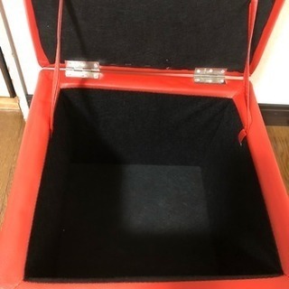 スツール（赤）ほぼ未使用品の画像