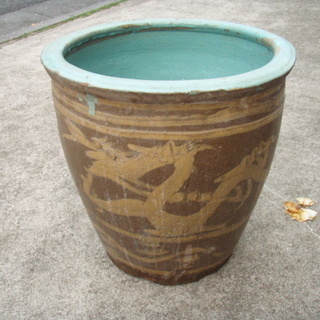 水瓶　睡蓮鉢　　ビオトープ　　
