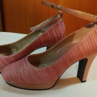 ベネビス　パンプス👠　未使用品