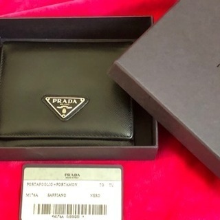 値下げ！PRADA 三つ折り財布 本革 黒