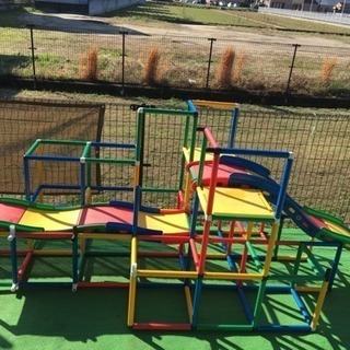 ジャングルジム