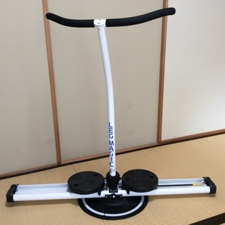 レッグマジックトレーニングマシーン
