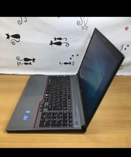 富士通 LIFE BOOK Eシリーズ E753