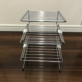 3段ラックの画像