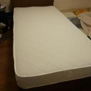 【若干値下げ】シングルベッド 引き出し コンセント付の画像