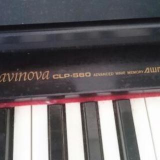 電子ピアノ   クラビノーバ CLP560の画像