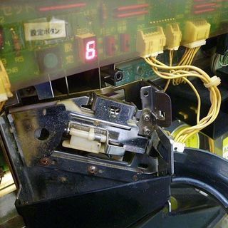 パチスロ実機 4号機 吉宗 姫パネル コイン機 家庭用電源可能の画像