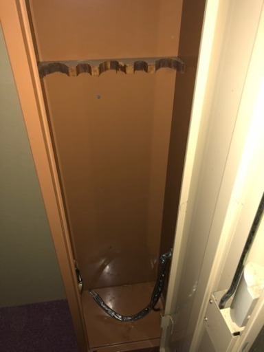 ガンロッカー、装弾ロッカー