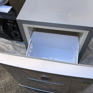 新生活スタート!   電子冷蔵庫、0円 あげますの画像