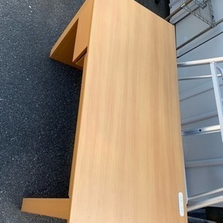 机 デスク ニトリ の画像