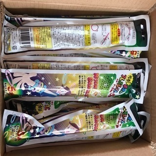 光るブレスレット