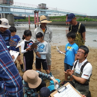 川の先生になろう！～水生生物調査ボランティア指導員研修～ - 四日市市