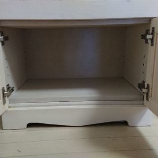 アンティーク棚【コンセント２口付】の画像