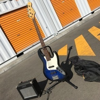【処分品】練習用ベース、ミニアンプ、ソフトケース