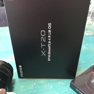 	 FUJIFILM ミラーレス一眼 X-T20 レンズキットシルバー　望遠ズームレンズ付きの画像