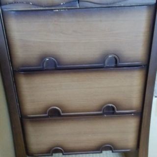 ドレッサーあげます