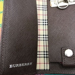 キーケース バーバリーの画像