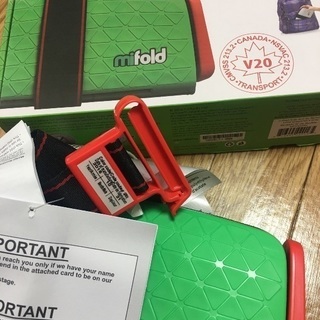  【新品】チャイルドシート 折りたたみ 軽量 mifold 