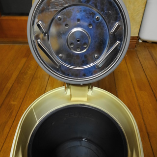 【手動出湯もできます！ゴムパッキン新品交換済・60℃設定可】ナショナル　マイコン沸騰ジャーポット NC-CPF22の画像