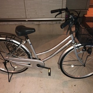 26インチ  シルバー自転車の画像
