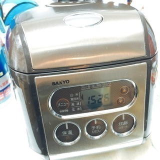 三洋　炊飯器3合