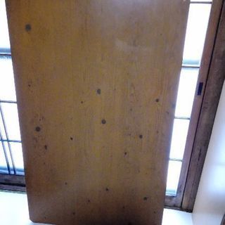 テーブル