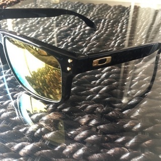 オークリー サングラス 新品 未使用 格安