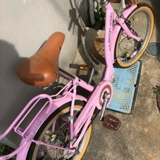 子供用女の子自転車の画像