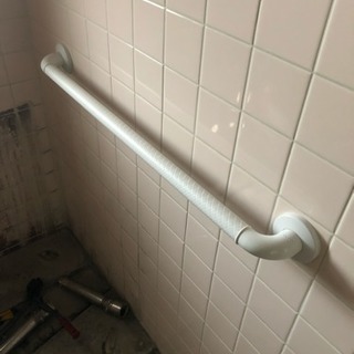 介護 浴室手すり 長さ色々の画像