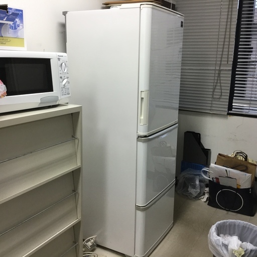 シャープ3ドア冷蔵庫 2013年製 両開き350L