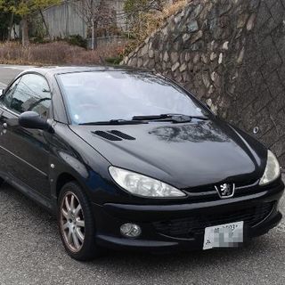 プジョー２０６ＣＣ 　貴重なマニュアル車です。