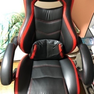 ゲーミングチェアの画像