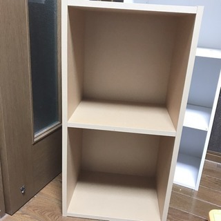 棚２つ ゴミ箱２つ